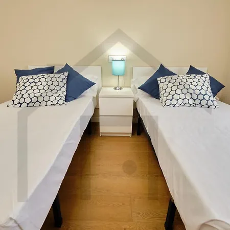 Apartamento Piso De Gran Categoría San Agustín - *